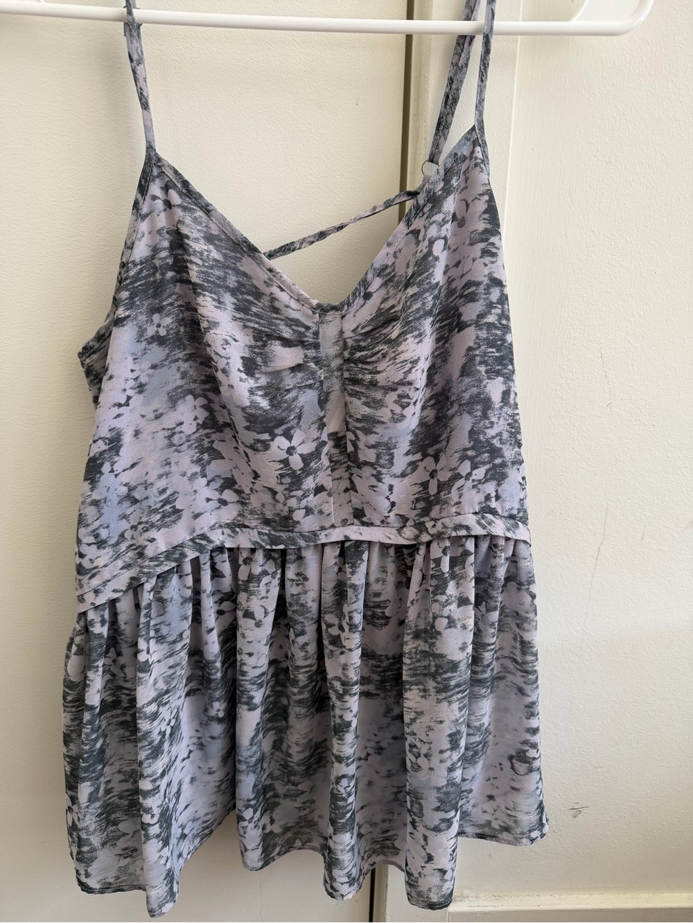 Kimchi Blue Lavender and Grey Tie-Back Printed Cami